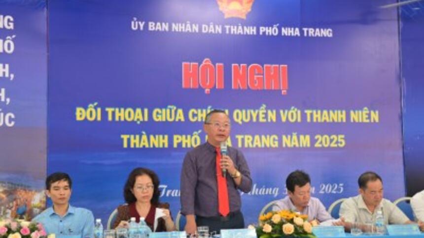 Lãnh đạo TP. Nha Trang đối thoại với gần 200 đoàn viên, thanh niên