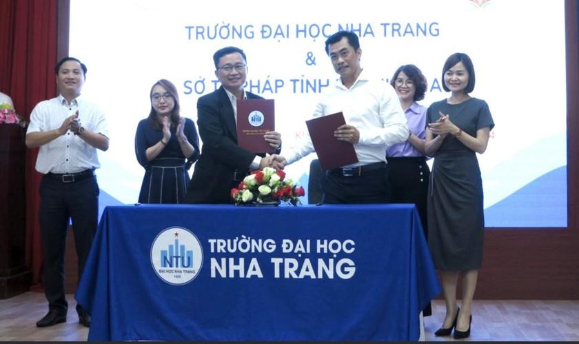 Năm 2024, Sở Tư pháp tỉnh Khánh Hòa ký kết hợp tác với Trường Đại học Nha Trang.