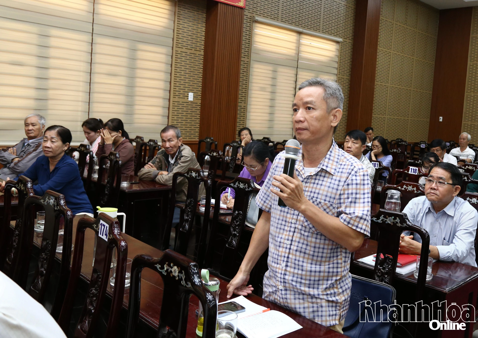 Cử tri phường Phan Rang đánh giá cao chương trình hành động của những người ứng cử