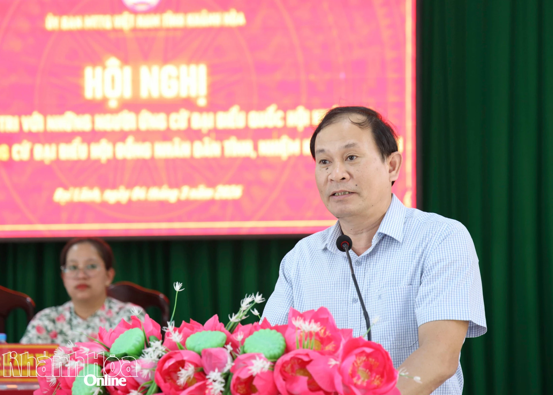 Ông Hồ Đắc Thích trình bày chương trình hành động.