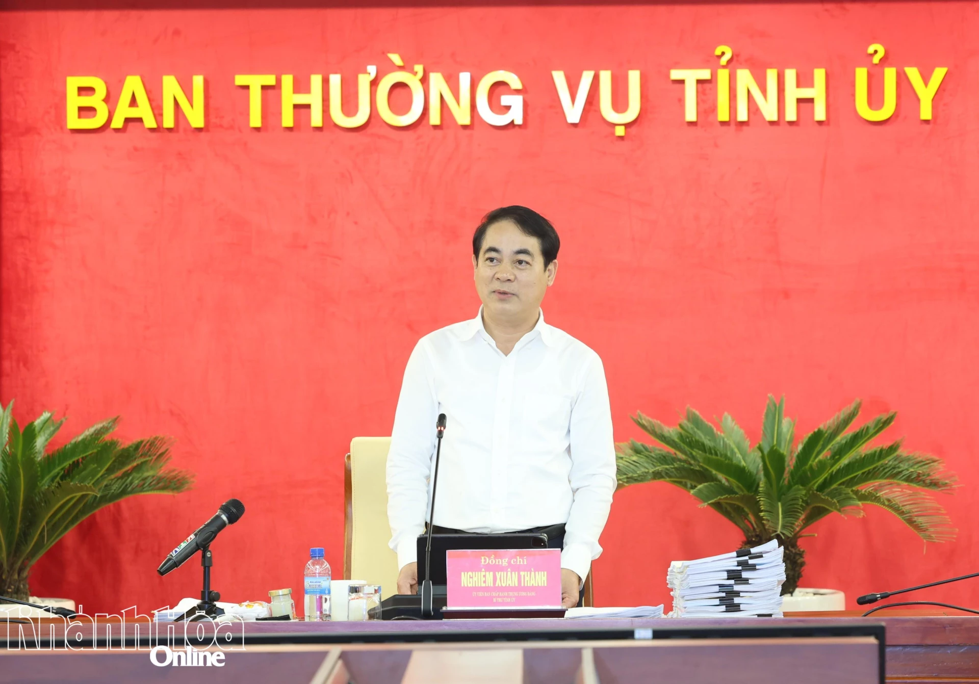 Bí thư Tỉnh ủy Nghiêm Xuân Thành phát biểu chỉ đạo tại hội nghị