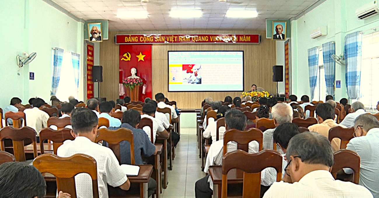 Quang cảnh lớp bồi dưỡng 1