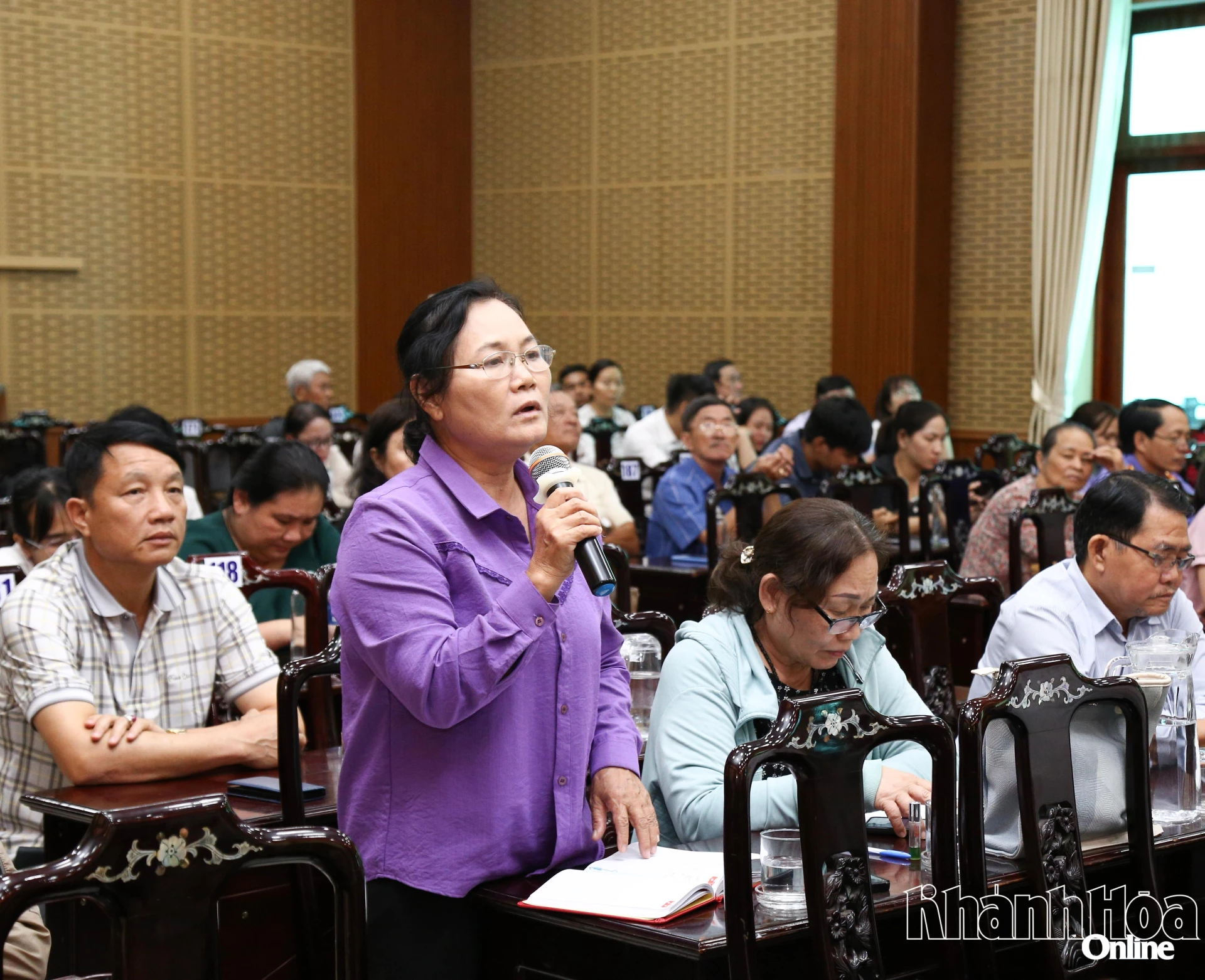 Cử tri phường Phan Rang gửi gắm tâm tư, nguyện vọng đến những người ứng cử