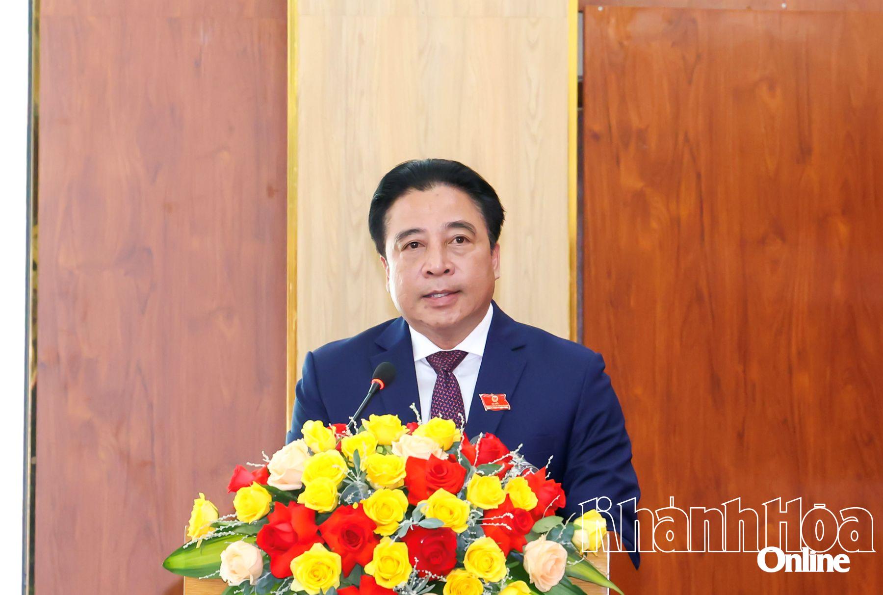 Đồng chí Nguyễn Khắc Toàn phát biểu nhận nhiệm vụ.