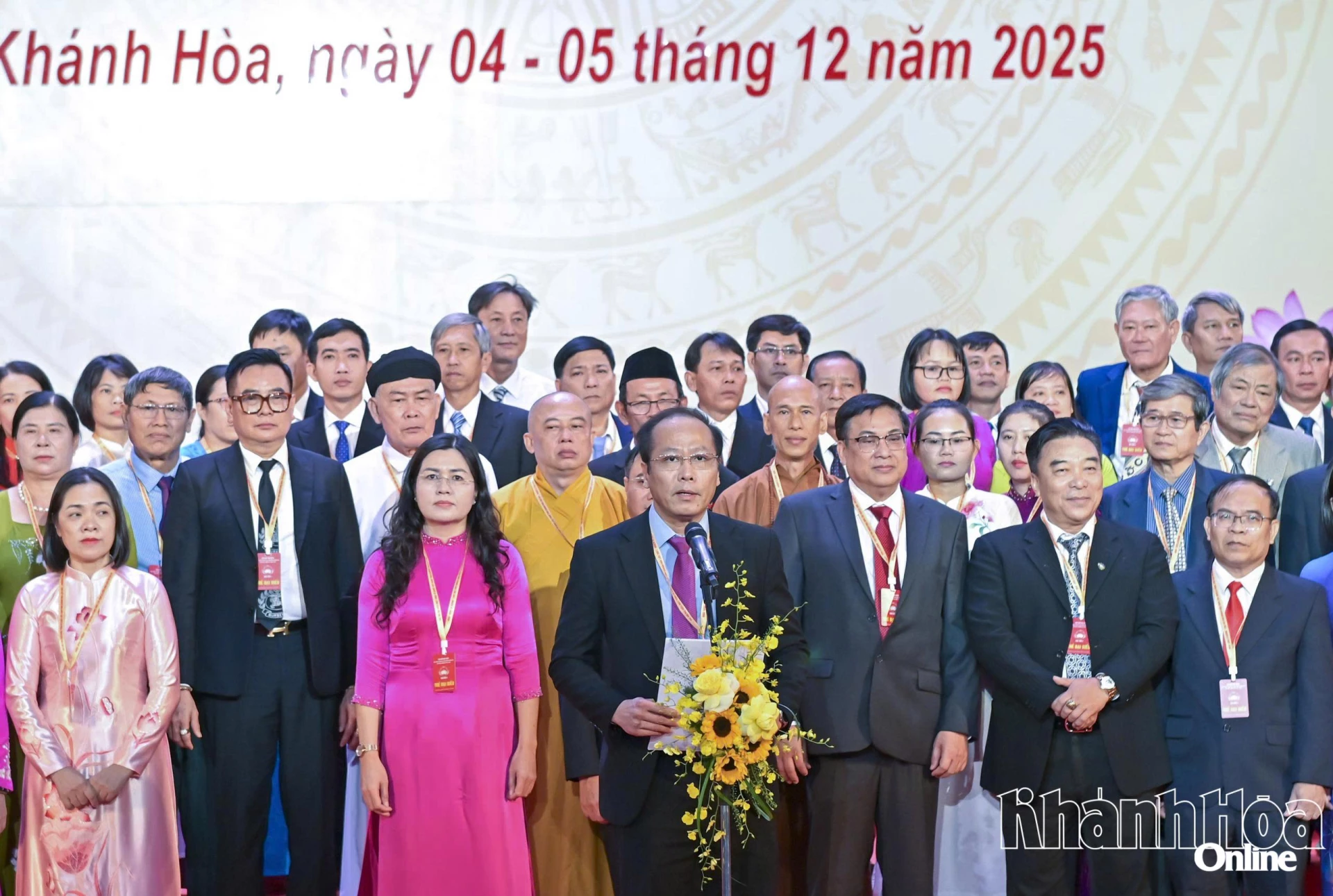 Đồng chí Nguyễn Khắc Hà phát biểu nhận nhiệm vụ.  