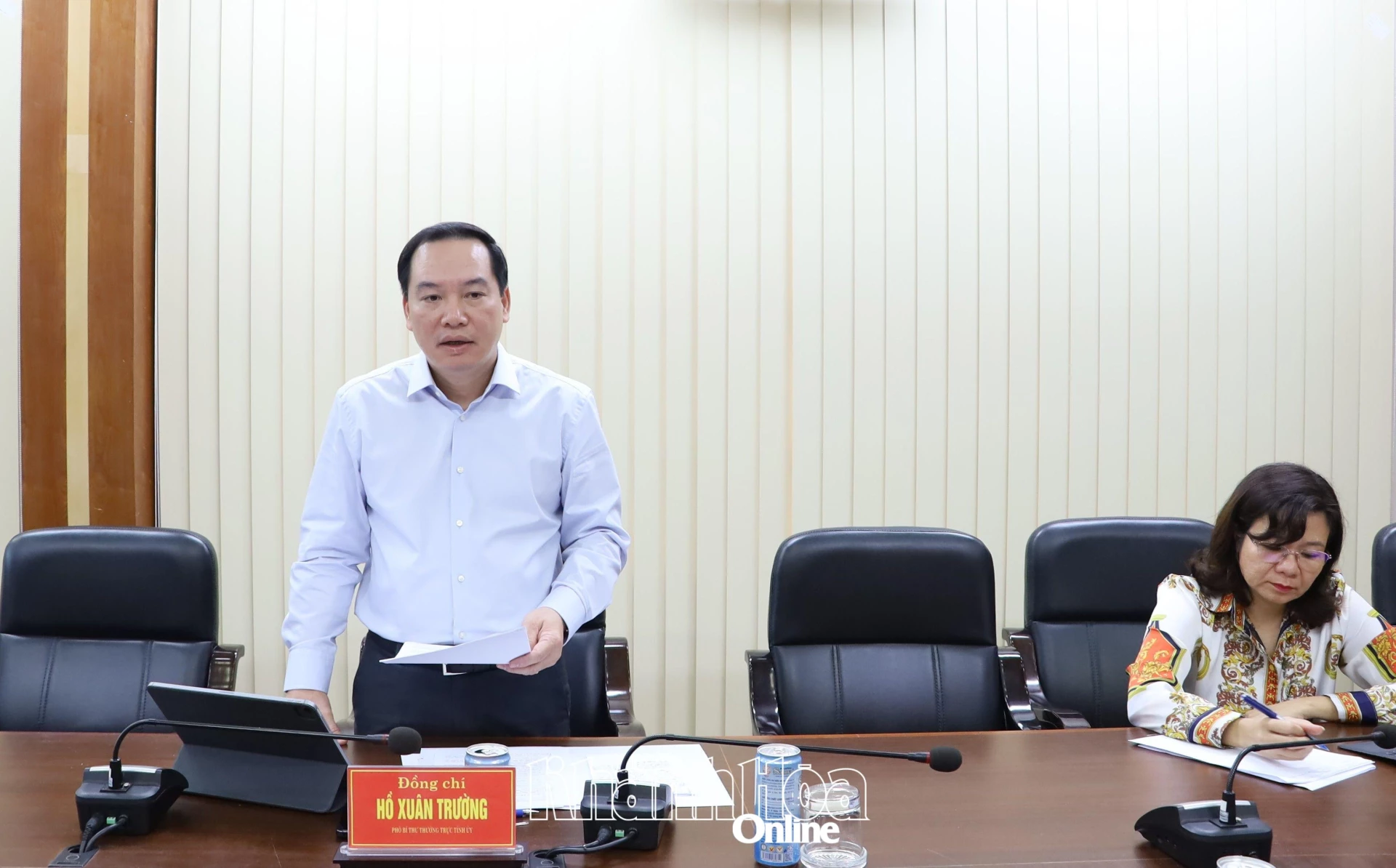 Phó Bí thư Thường trực Tỉnh ủy Hồ Xuân Trường kết luận tại buổi giao ban.