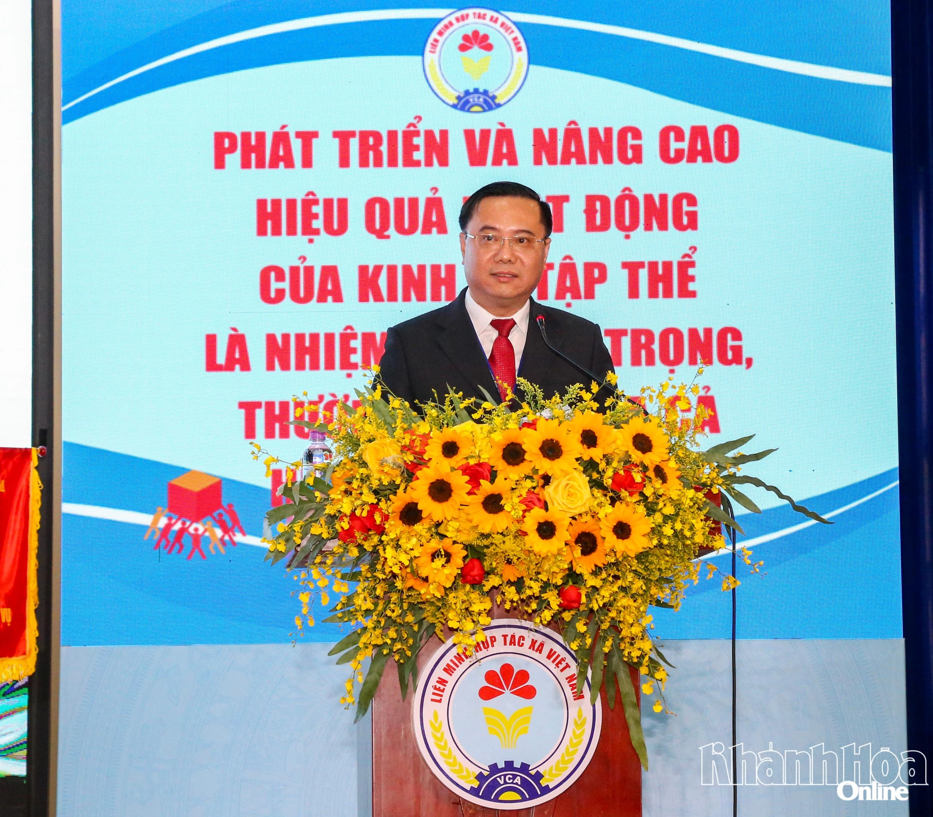 Ông Nguyễn Trung Dũng - Chủ tịch Liên minh HTX tỉnh phát biểu khai mạc đại hội