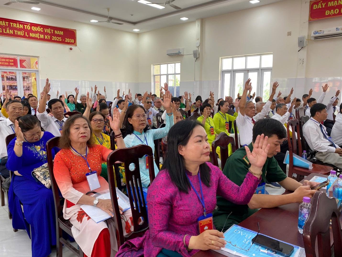 D:\DU LIEU\TAI LIEU\CO QUAN\NĂM 2025\NAM NHA TRANG\MẶT TRẬN - TỔ CHỨC CHÍNH TRỊ - XH\PHiên chính thức\10.jpg