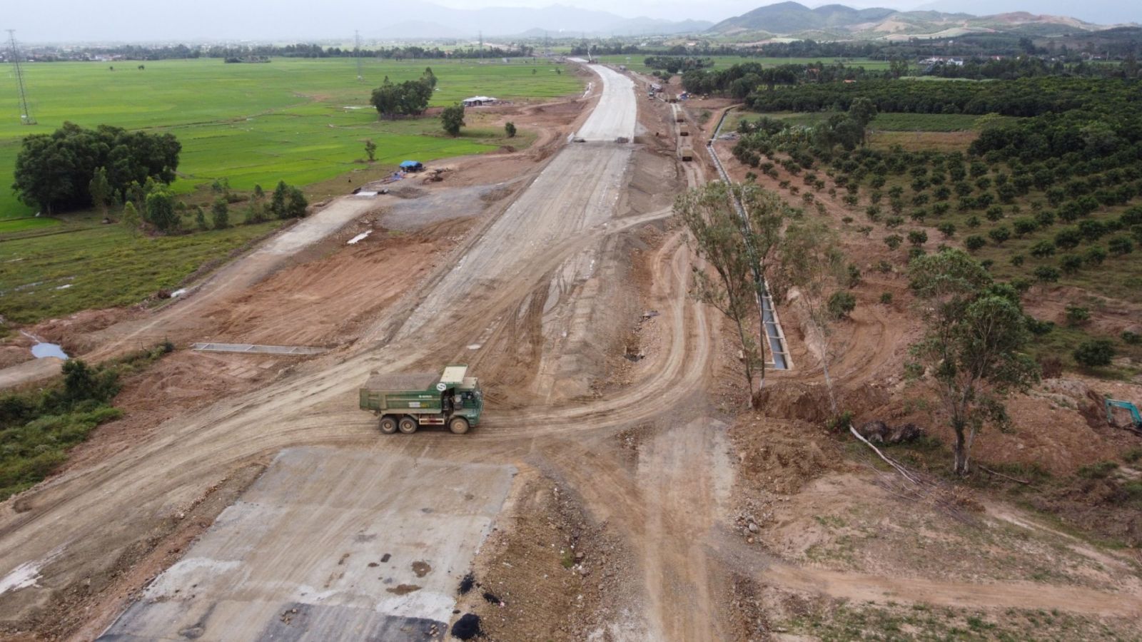 Dự án Đường bộ cao tốc Vân Phong – Nha Trang vẫn còn vướng giải phóng mặt bằng